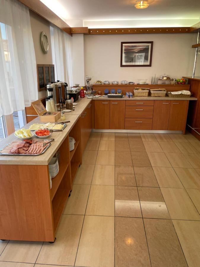 Hotel Aqua Sárvár Екстериор снимка