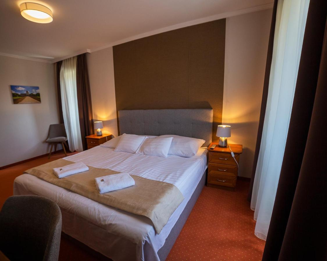 Hotel Aqua Sárvár Екстериор снимка